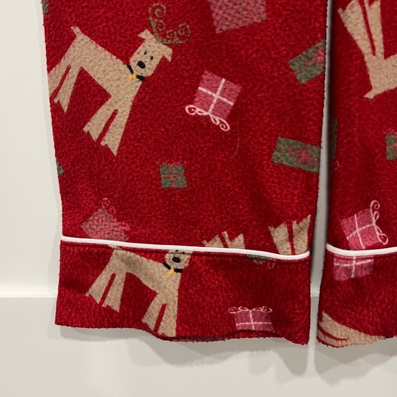Old Navy girl’s Christmas PJ bottom - Picture 7 of 8